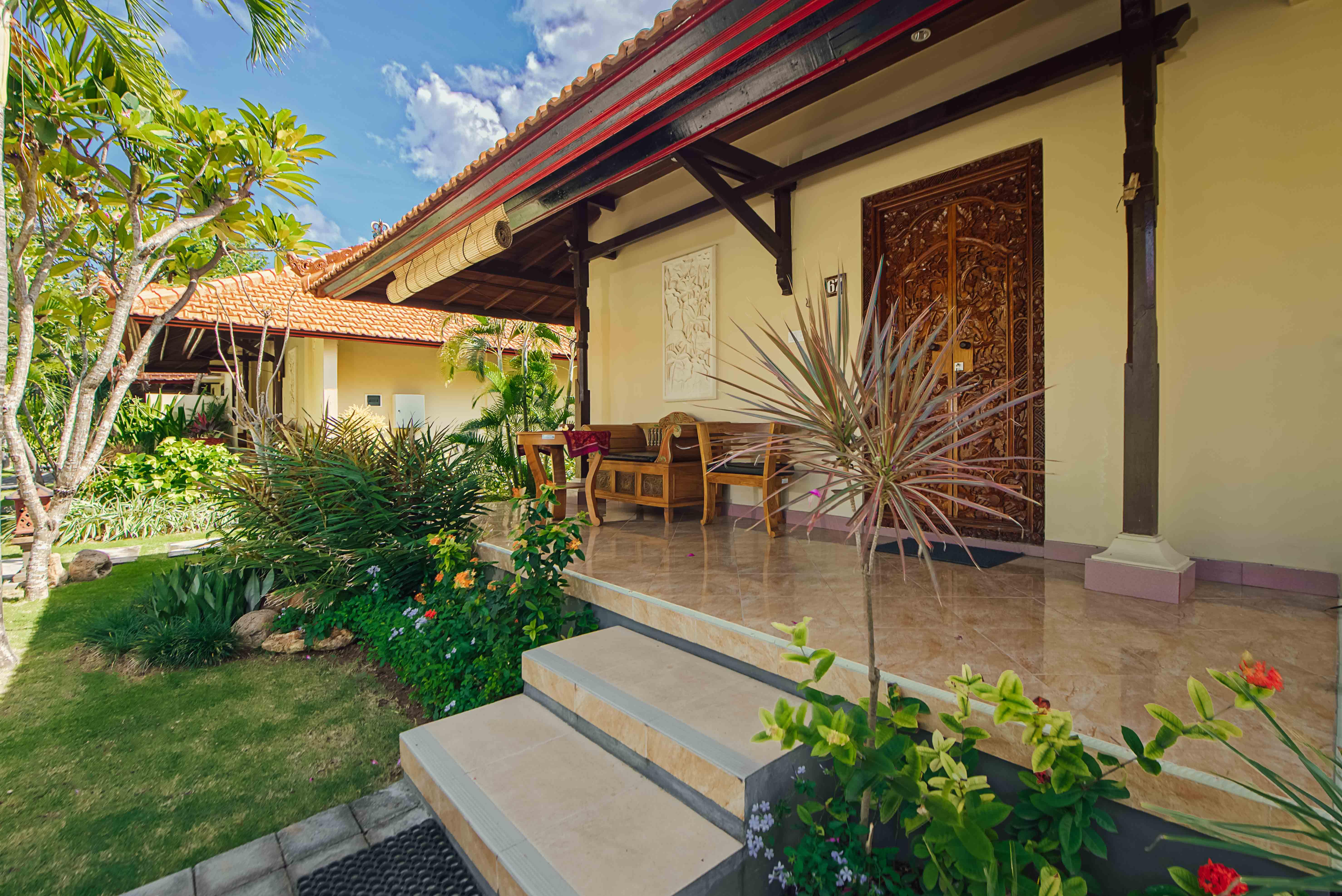 Kuta Puri Bungalows, Villas And Resort Екстериор снимка