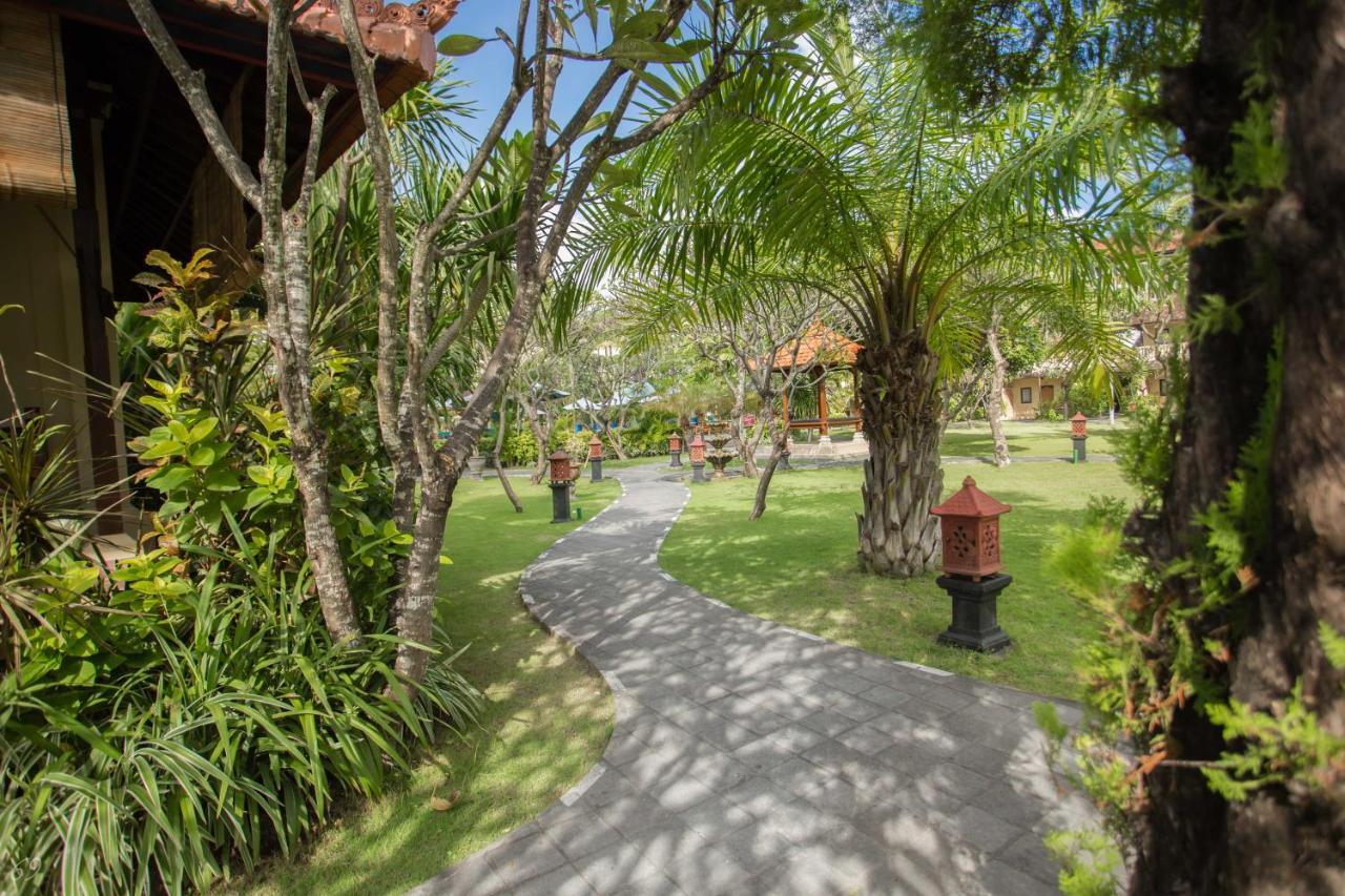 Kuta Puri Bungalows, Villas And Resort Екстериор снимка